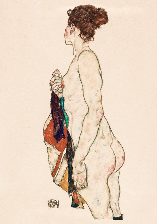 Mujer de pie con túnica estampada de Egon Schiele